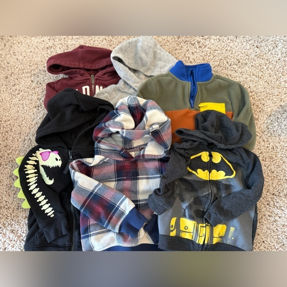 BUNDLE GAP/Old Navy/Batman Hoodies